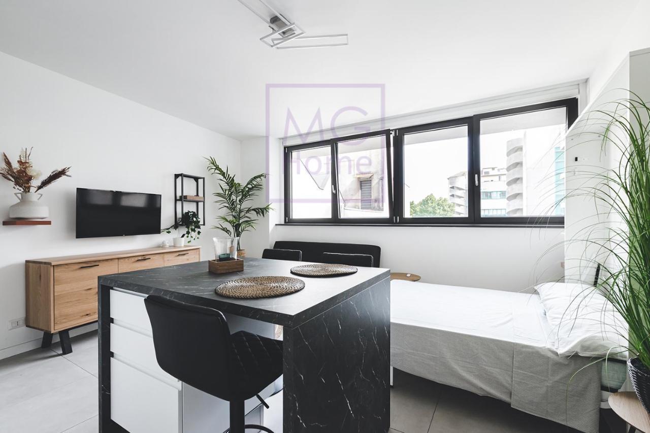 Mg Primula Apartment Милано Екстериор снимка