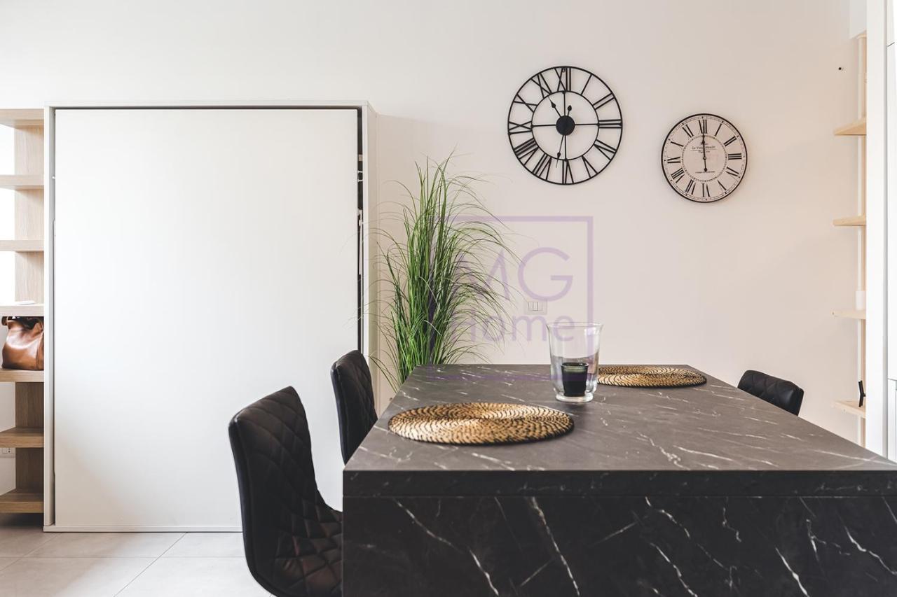 Mg Primula Apartment Милано Екстериор снимка