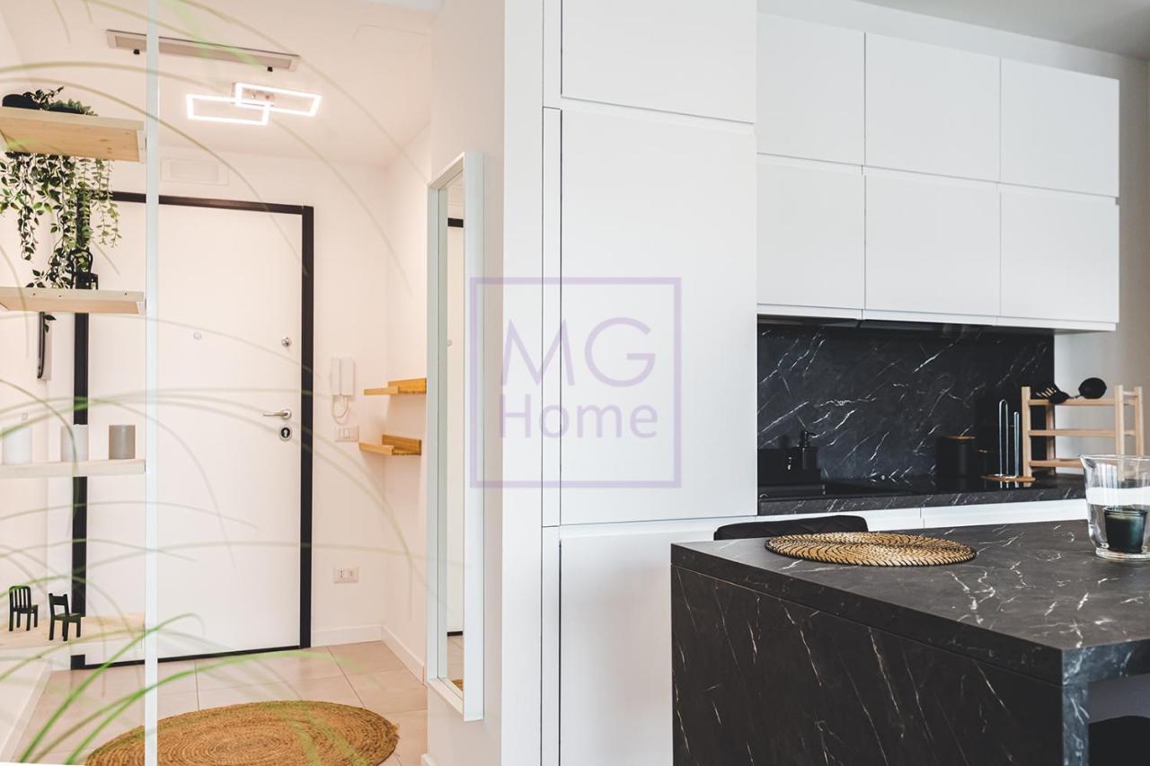 Mg Primula Apartment Милано Екстериор снимка