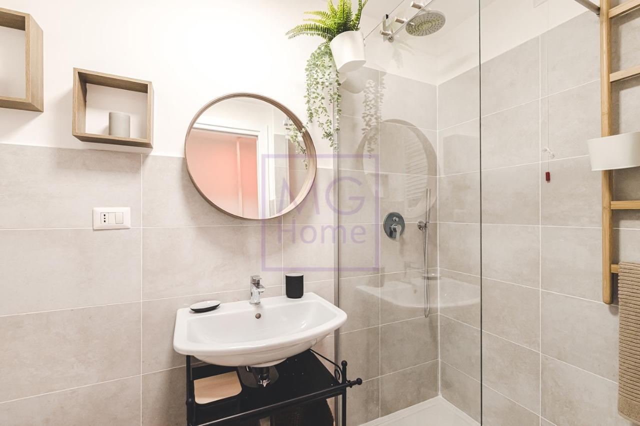 Mg Primula Apartment Милано Екстериор снимка