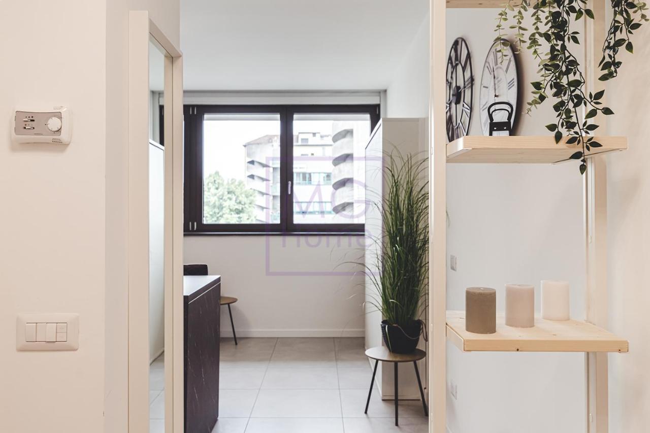 Mg Primula Apartment Милано Екстериор снимка