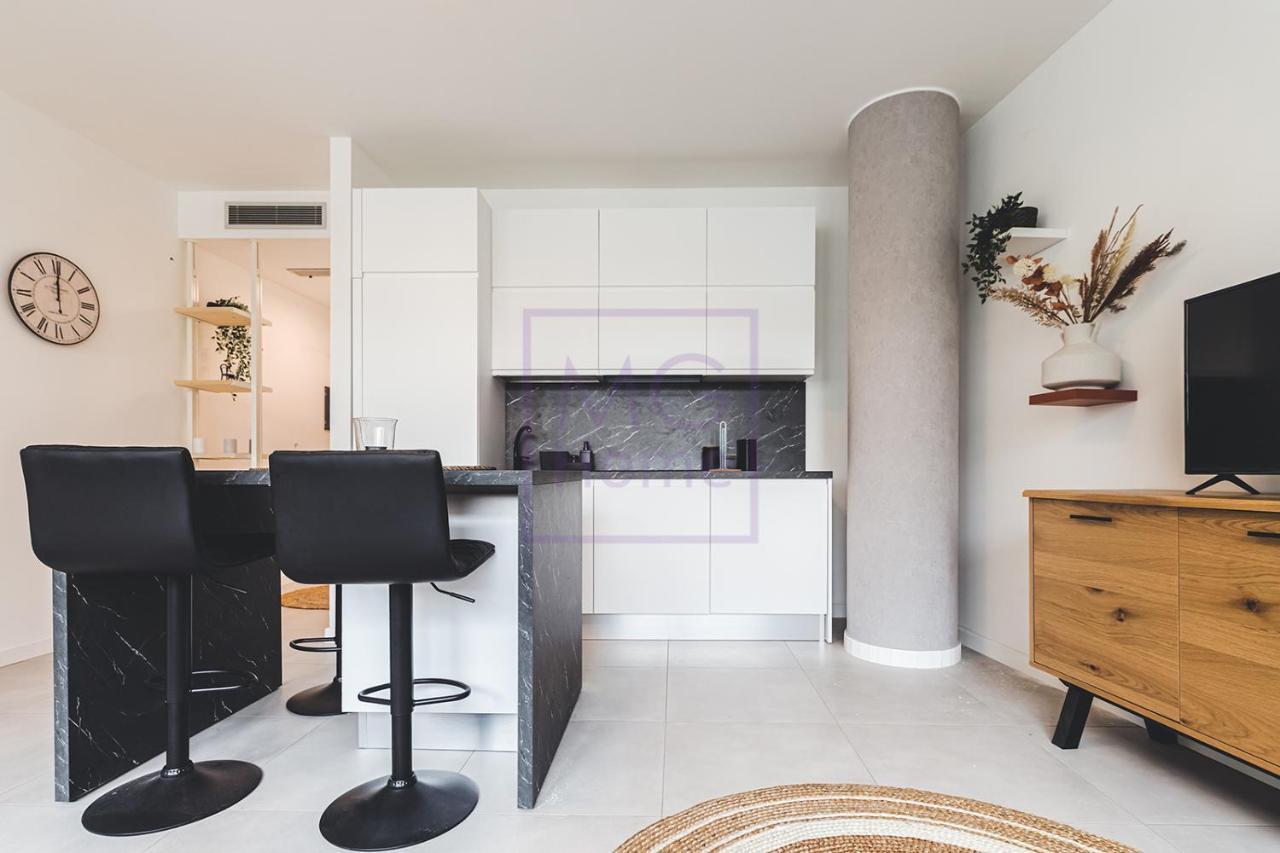 Mg Primula Apartment Милано Екстериор снимка