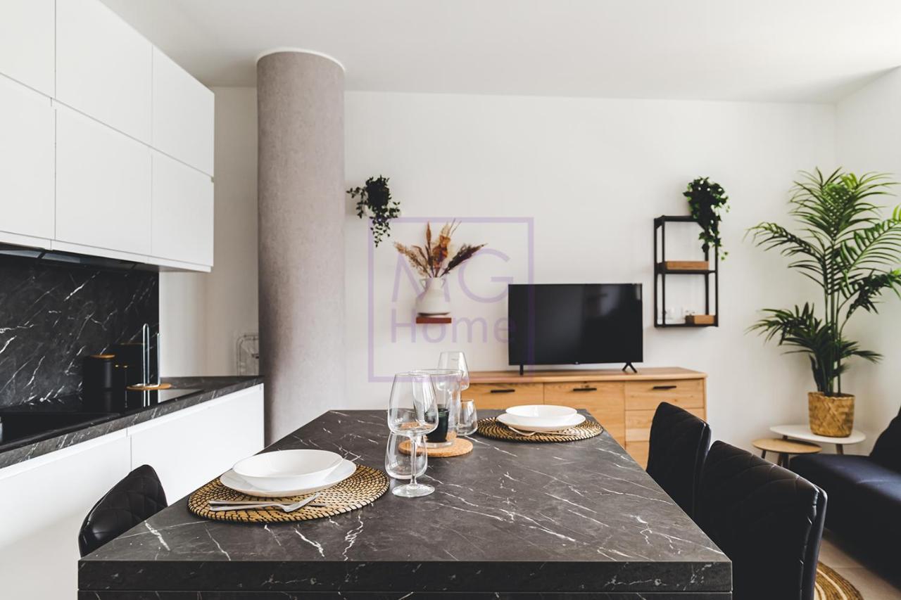Mg Primula Apartment Милано Екстериор снимка