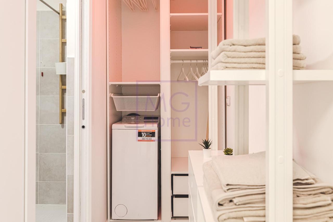 Mg Primula Apartment Милано Екстериор снимка